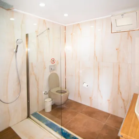 Panorama Jilda Livya * カルカン